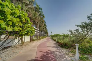 6801 Collins Ave, Miami Beach, FL 33141 - Photo 32