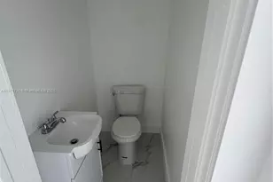 685 SE Park Dr, Hialeah, FL 33010 - Photo 16