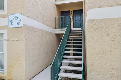 915 Riverside Dr #523, Coral Springs, FL 33071 - Photo 2