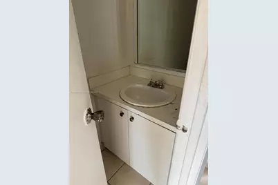 17901 NW 68th Ave #T203, Hialeah, FL 33015 - Photo 14