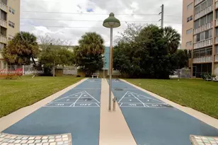 300 NE 12th Ave, Hallandale Beach, FL 33009 - Photo 22