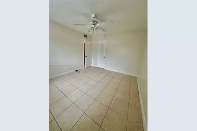 300 NE 12th Ave #101, Hallandale Beach, FL 33009 - Photo 16