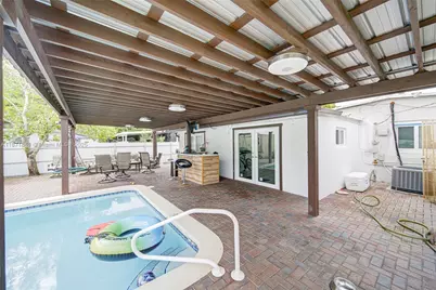 1070 NW 132nd St, North Miami, FL 33168 - Photo 24