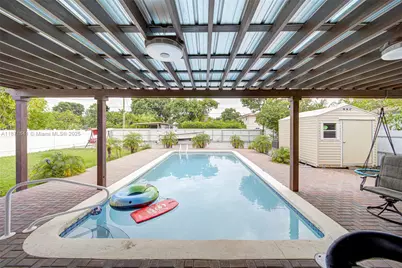 1070 NW 132nd St, North Miami, FL 33168 - Photo 26