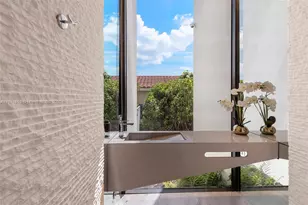 521 Holiday Dr, Hallandale Beach, FL 33009 - Photo 24