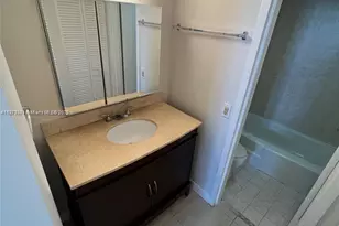 2000 NE 135th St, North Miami, FL 33181 - Photo 8