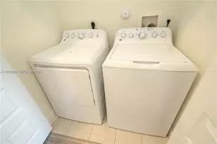 10574 NW 81st Terrace, Doral, FL 33178 - Photo 28