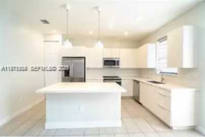 10574 NW 81st Ter, Doral, FL 33178 - Photo 20