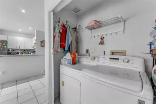 8101 SW 159th Ct, Miami, FL 33193 - Photo 10