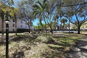 204 Foxtail Dr, Greenacres, FL 33415 - Photo 14