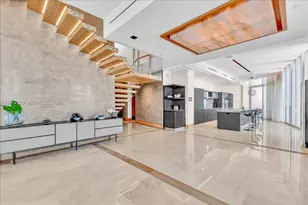 200 Biscayne Blvd Way, Miami, FL 33131 - Photo 1