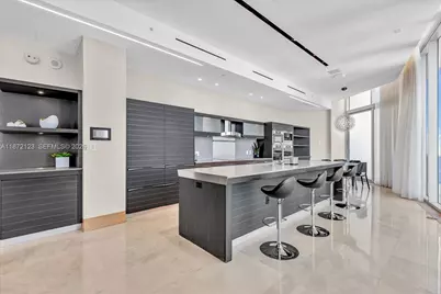 200 Biscayne Boulevard Way #PH 5401, Miami, FL 33131 - Photo 10