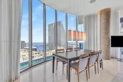 200 Biscayne Boulevard Way #PH 5401, Miami, FL 33131 - Photo 14