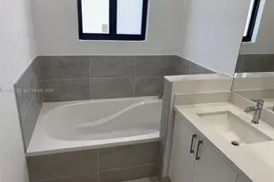 18902 SW 316th St, Homestead, FL 33030 - Photo 6