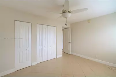 401 Golden Isles Dr #702, Hallandale Beach, FL 33009 - Photo 24