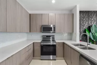 8174 NW 114th Pl, Doral, FL 33178 - Photo 42