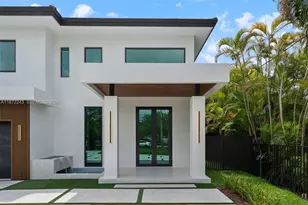 8620 SW 112th St, Miami, FL 33156 - Photo 2