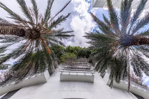 1750 N Bayshore Dr, Miami, FL 33132 - Photo 26