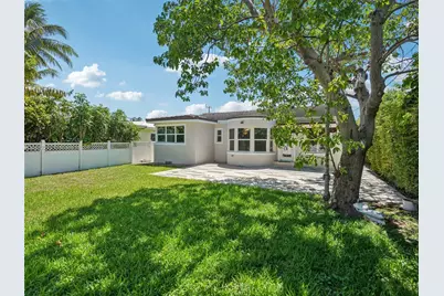 8875 Abbott Avenue, Surfside, FL 33154 - Photo 30