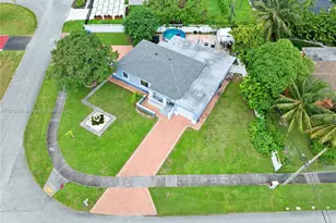 951 NW 148th St, Miami, FL 33168 - Photo 4