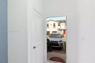 1111 SW 7th Ct, Florida City, FL 33034 - Photo 4