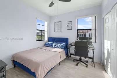 9287 W 33rd Ln, Hialeah, FL 33018 - Photo 20