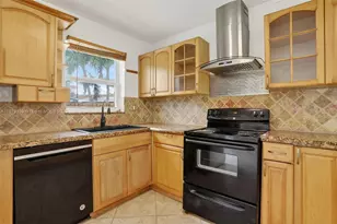 2681 NW 63rd Ave, Margate, FL 33063 - Photo 4