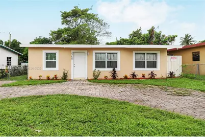 2768 NW 5th St, Pompano Beach, FL 33069 - Photo 2
