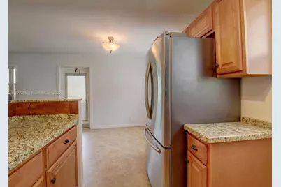 21 Saxony A #21, Delray Beach, FL 33446 - Photo 6