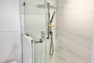 3375 N Country Club Dr, Aventura, FL 33180 - Photo 22