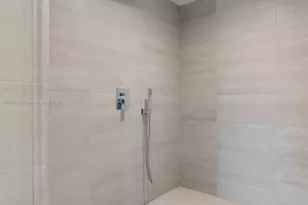 10281 W Bay Harbor Dr, Bay Harbor Islands, FL 33154 - Photo 30