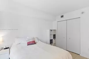 31 SE 6th St, Miami, FL 33131 - Photo 18