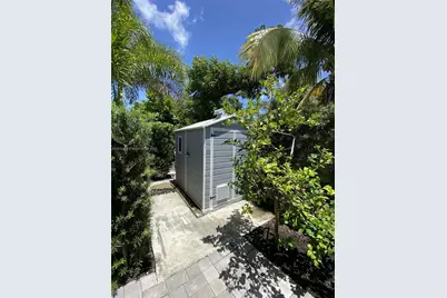 343 S 190th St, Sunny Isles Beach, FL 33160 - Photo 14