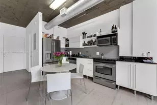 690 SW 1st Ct, Miami, FL 33130 - Photo 6