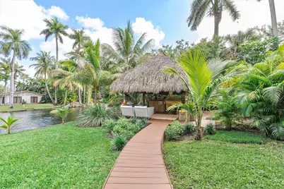 11377 W Biscayne Canal Rd, Miami, FL 33161 - Photo 6