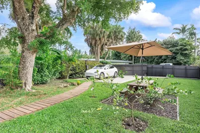 11377 W Biscayne Canal Rd, Miami, FL 33161 - Photo 72