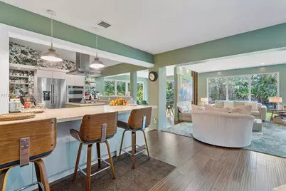 11377 W Biscayne Canal Rd, Miami, FL 33161 - Photo 16