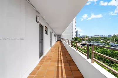 500 Three Islands Blvd #223, Hallandale Beach, FL 33009 - Photo 4