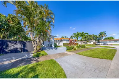 11420 NE 4th Ave, Miami, FL 33161 - Photo 32