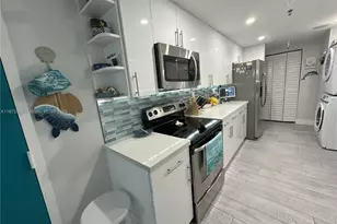 3200 Collins Ave, Miami Beach, FL 33140 - Photo 12