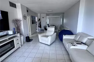 1950 S Ocean Dr, Hallandale Beach, FL 33009 - Photo 2