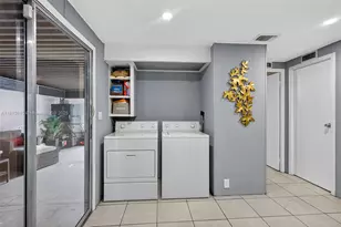 21831 S Heritage Cir, Pembroke Pines, FL 33029 - Photo 12