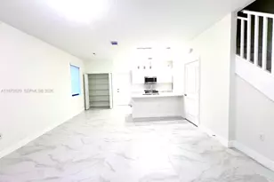 8118 NW 42nd St, Doral, FL 33166 - Photo 6