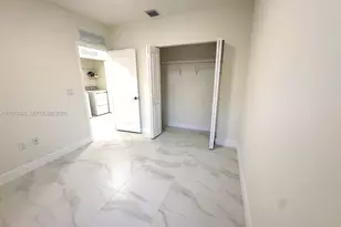 8118 NW 42nd St, Doral, FL 33166 - Photo 32