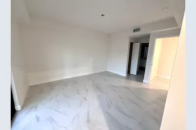 8118 NW 42nd St, Doral, FL 33166 - Photo 18