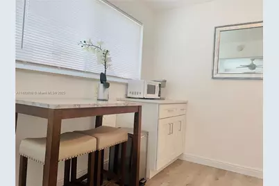 116 SE 9th Ct, Hallandale Beach, FL 33009 - Photo 6