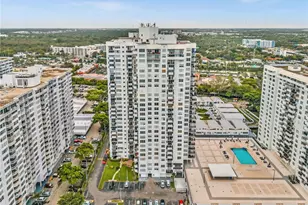 2780 NE 183rd St, Aventura, FL 33160 - Photo 42