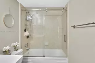 2780 NE 183rd St, Aventura, FL 33160 - Photo 26
