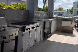 214 Normandy Dr, Tavernier, FL 33070 - Photo 2