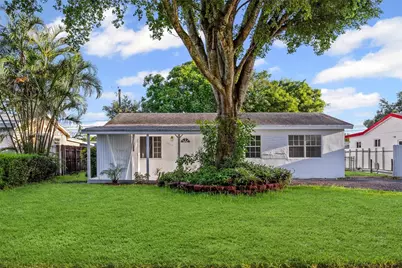 6825 SW 12th St, Pembroke Pines, FL 33023 - Photo 1